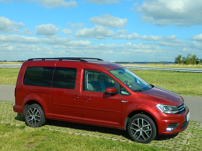 Operativní leasing na Volkswagen Caddy i Transporter